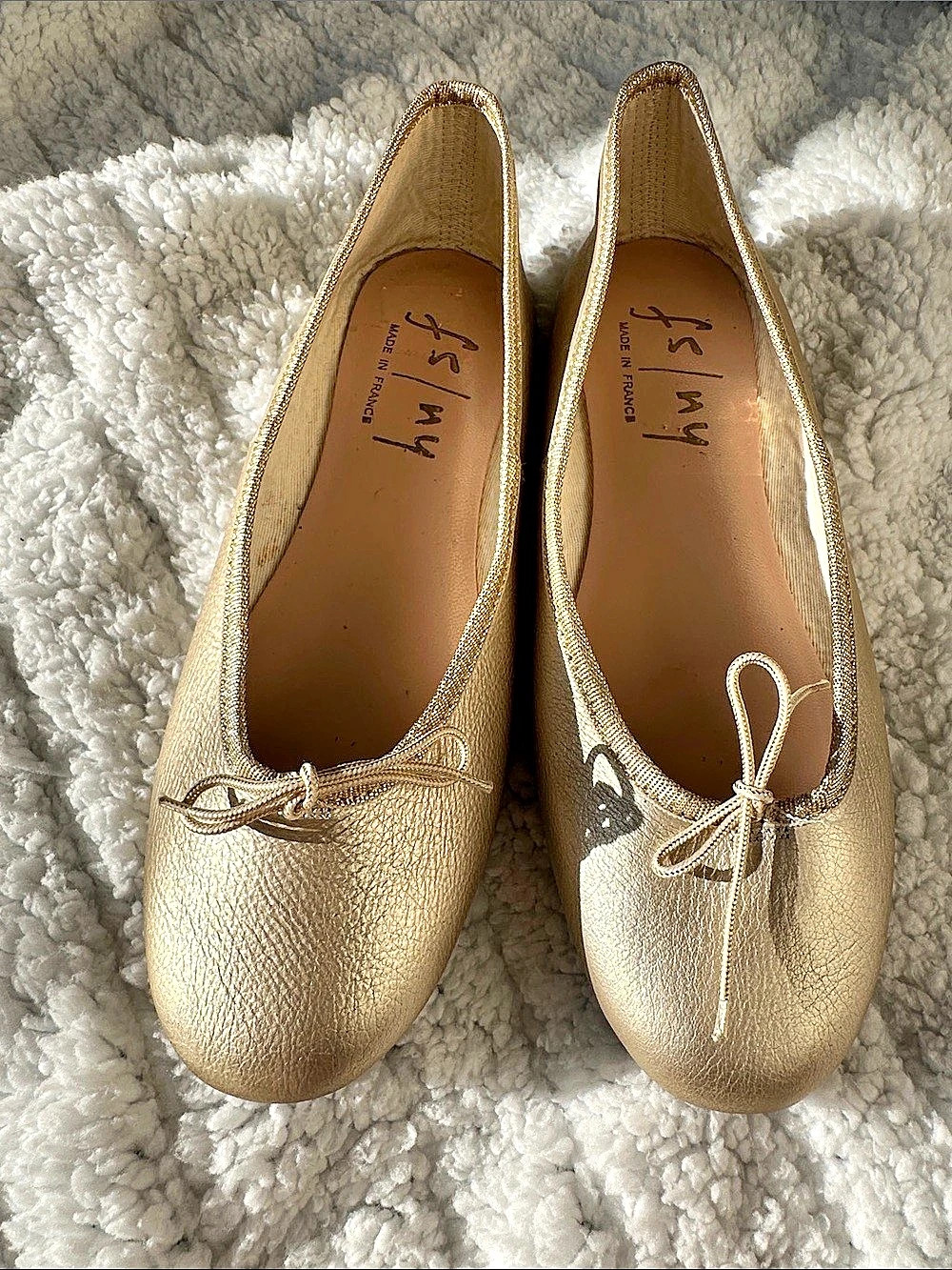 French Sole  Gold Ballet Flats EU 40